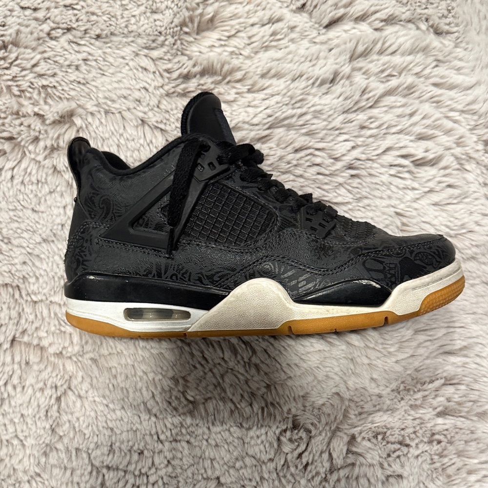 Black and White Sneakers with Gum Sole